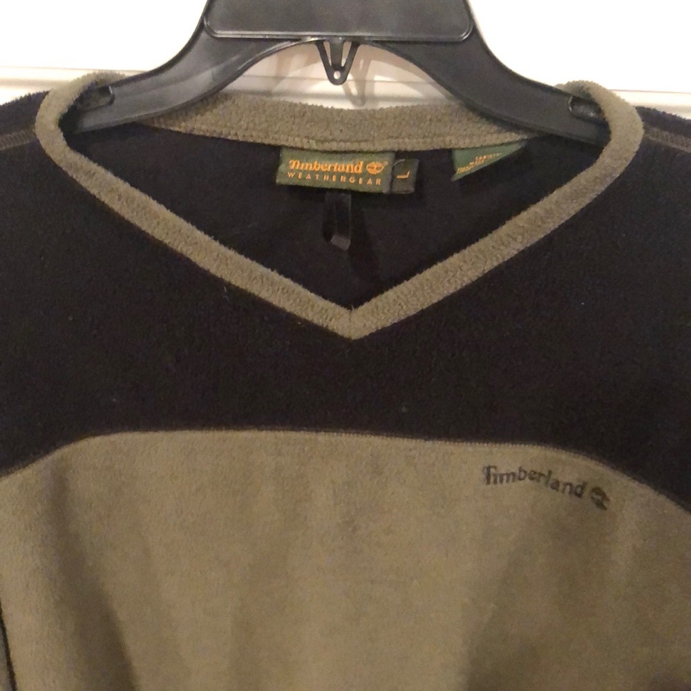 Timberland Polartec V-neck men’s size large in Olive Green/Black. Like New!